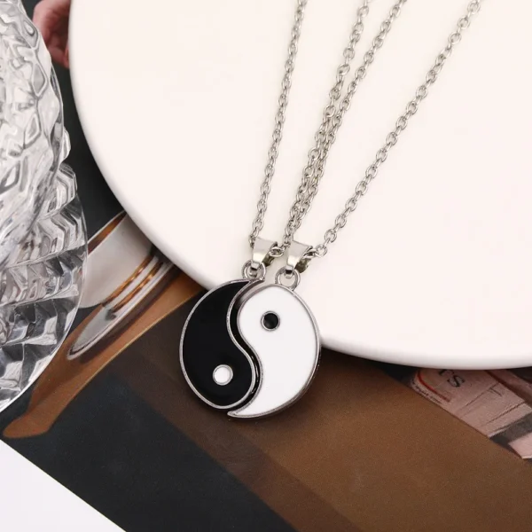 Conjunto de collares con colgante de ocho trigramas para pareja, cadena de Color plateado, Gargantilla a juego para amante, regalo, Tai Chi Yin Yang, 2 uds. - Imagen 2