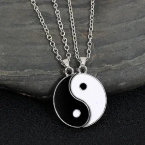 Conjunto de collares con colgante de ocho trigramas para pareja, cadena de Color plateado, Gargantilla a juego para amante, regalo, Tai Chi Yin Yang, 2 uds.
