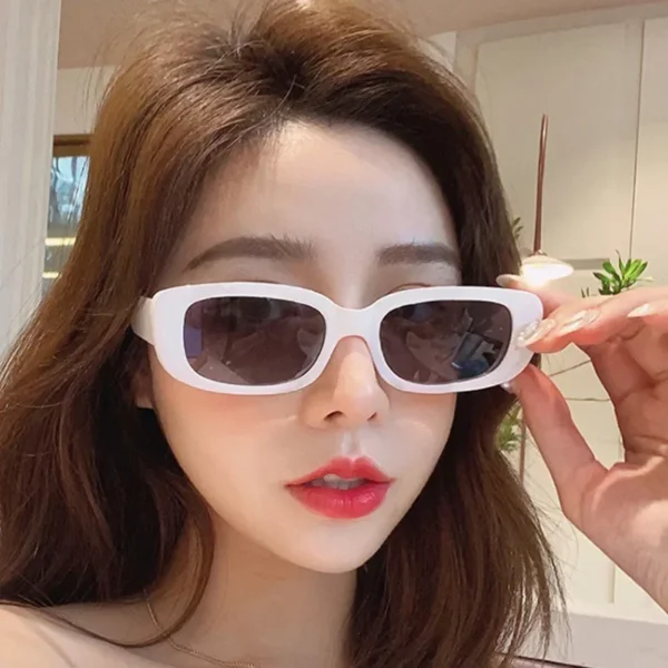 Fashion Sunglasses Classic Retro Square Glasses Women Brand Vintage Travel Small Rectangle Sun Glasses Female Eyewear Anti-Glare - Imagen 3