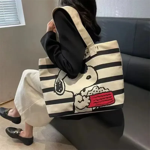 Disney Snoopy Cute Cartoon Large Capacity Canvas Bag for Female Students To Hold Books Tote Mommy Bag - Imagen 3