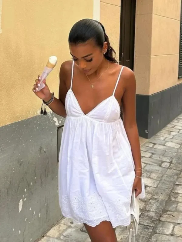 ZABA Women's Spaghetti Strap Elegant Halter Dress Gentle Seaside V Neck Strapless Lace Short Dress Travel Dating Holiday Dresses - Imagen 3