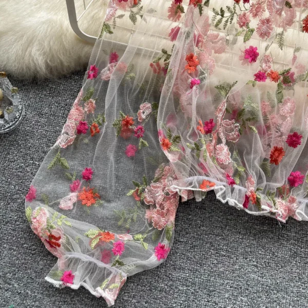 YuooMuoo Romantic Floral Embroidery Lace Transparent Fall Tops Summer Elegant Off Shoulders Beach Tops White Black Party Blouses - Imagen 4
