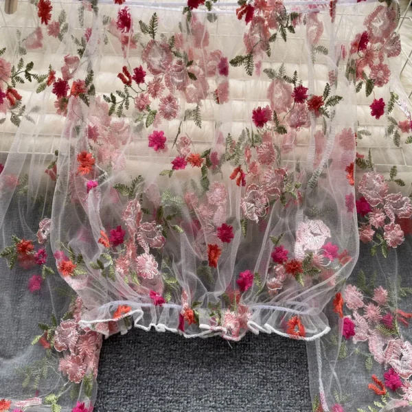 YuooMuoo Romantic Floral Embroidery Lace Transparent Fall Tops Summer Elegant Off Shoulders Beach Tops White Black Party Blouses - Imagen 5