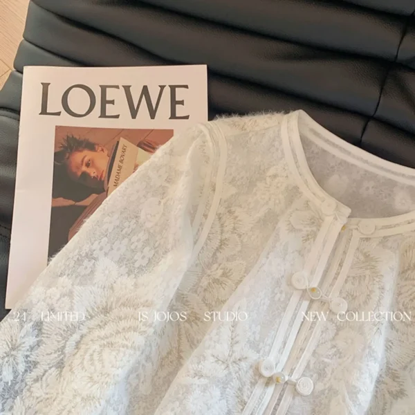 Heavy Industry Lace Hollow Shirt Underwear for Women's Spring New Style Retro Button New Chinese Style Top - Imagen 3